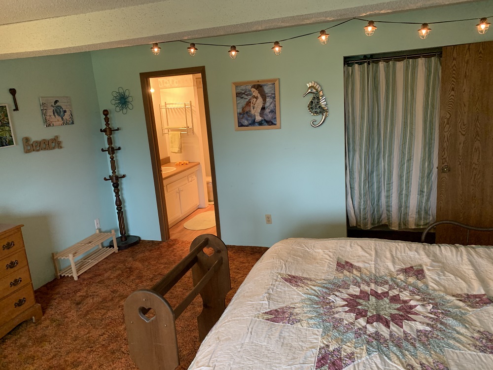 2a-bedroom - king bed - bath